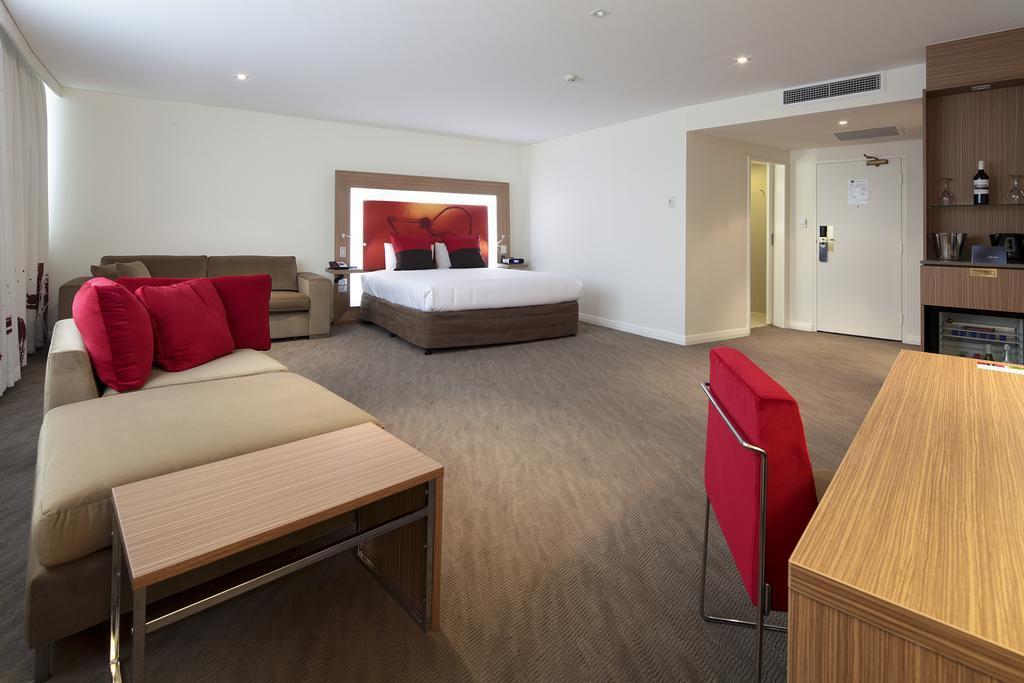 Novotel Sydney West Hq Рути Хилл Экстерьер фото