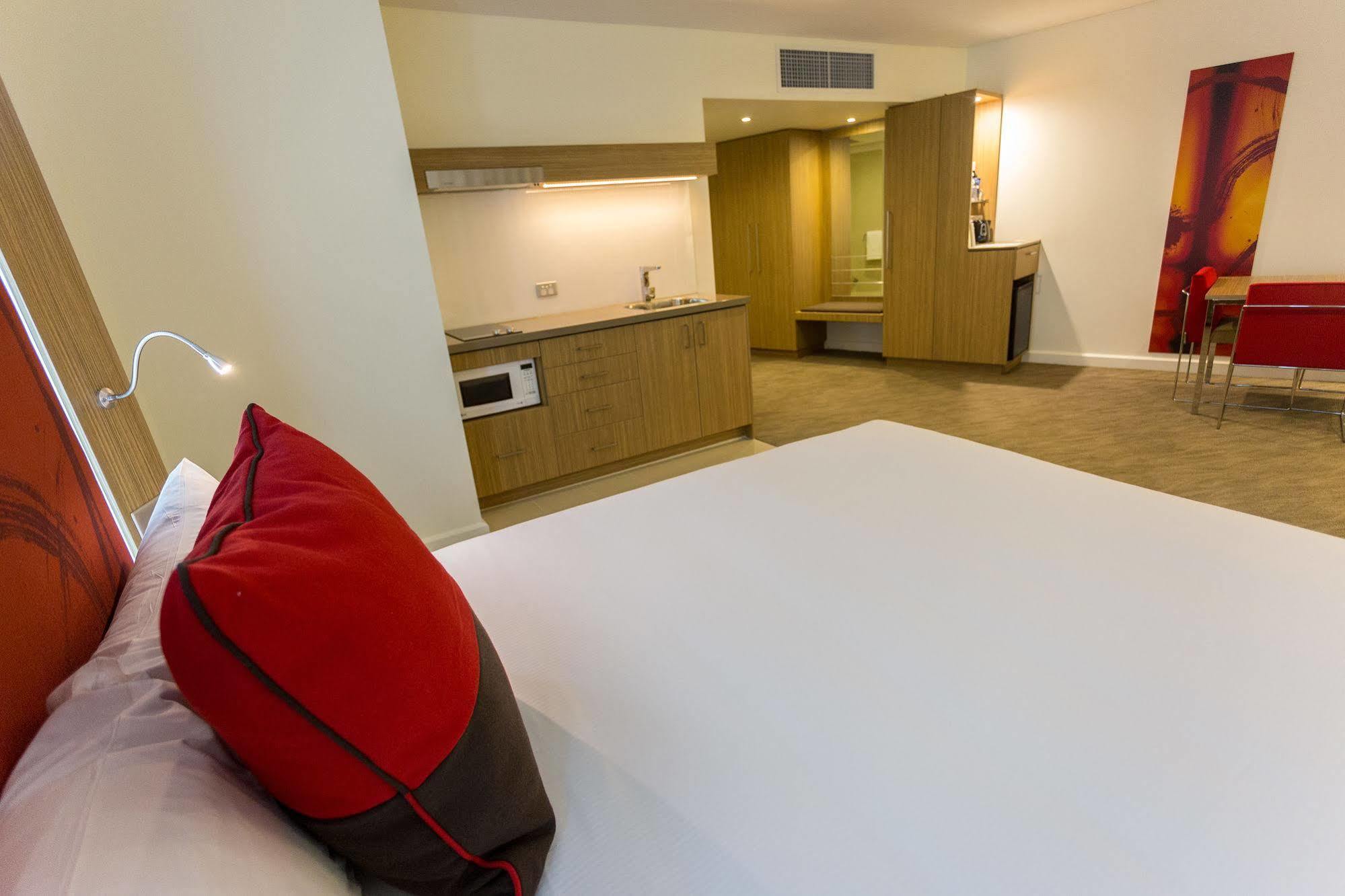 Novotel Sydney West Hq Рути Хилл Экстерьер фото