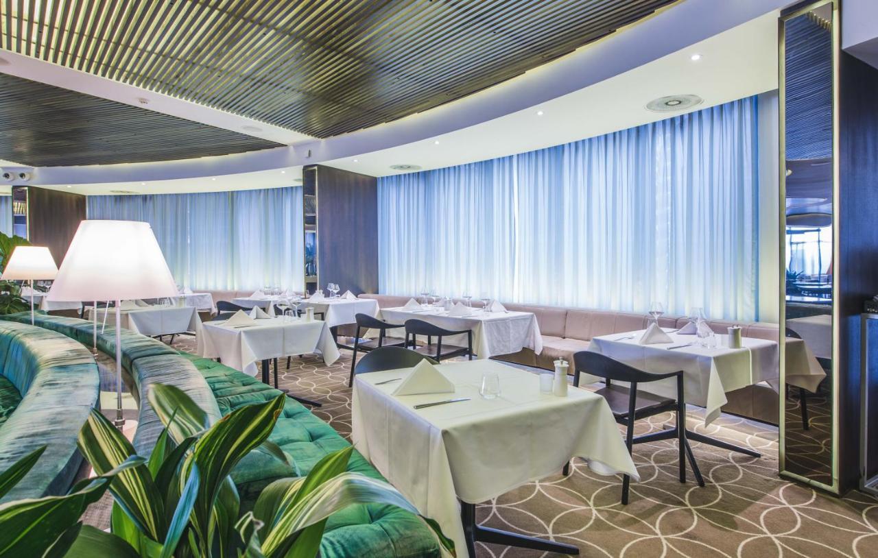 Novotel Sydney West Hq Рути Хилл Экстерьер фото