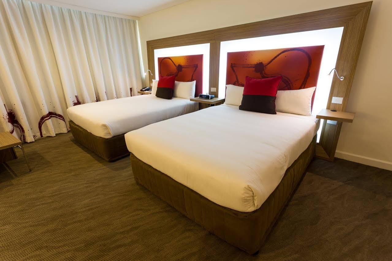 Novotel Sydney West Hq Рути Хилл Экстерьер фото